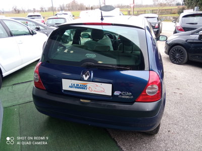 Renault Clio Storia 1.2 3 porte Dynamique (8)