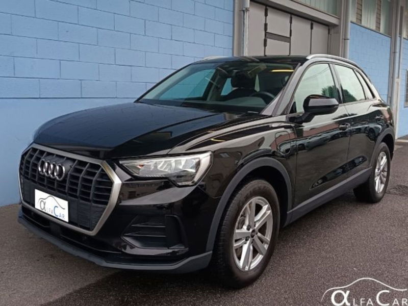 Audi Q3 45 TFSI e S tronic Business