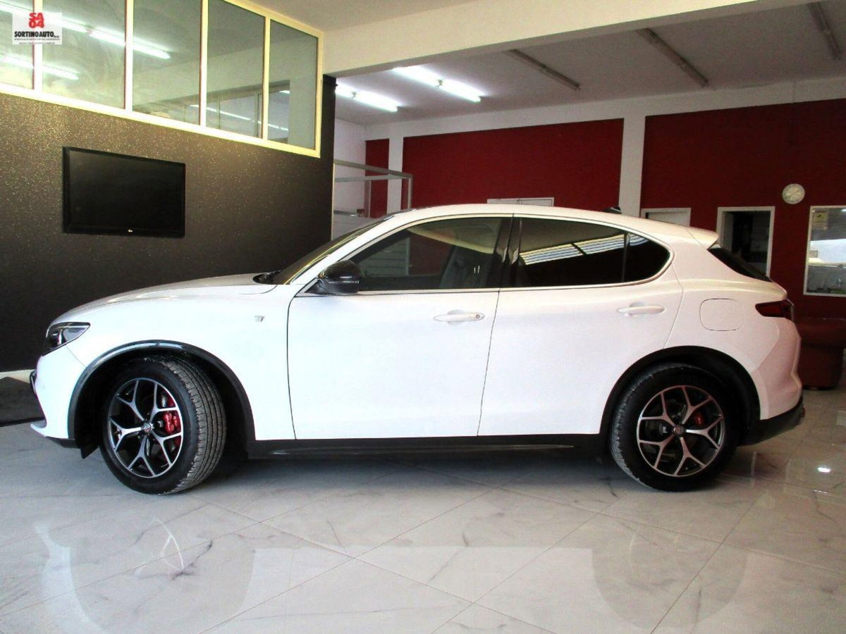Alfa Romeo Stelvio Stelvio 2.2 Turbodiesel 190 CV AT8 Q4 Ti (5)