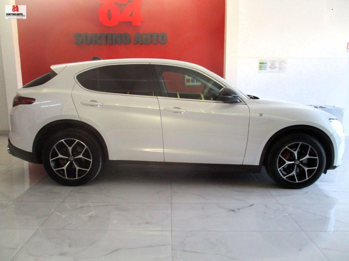Alfa Romeo Stelvio Stelvio 2.2 Turbodiesel 190 CV AT8 Q4 Ti (6)