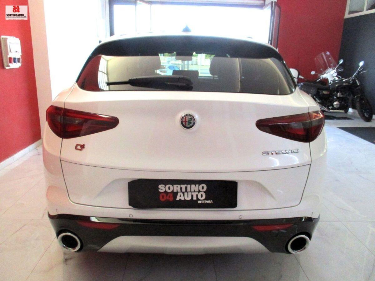Alfa Romeo Stelvio Stelvio 2.2 Turbodiesel 190 CV AT8 Q4 Ti (8)
