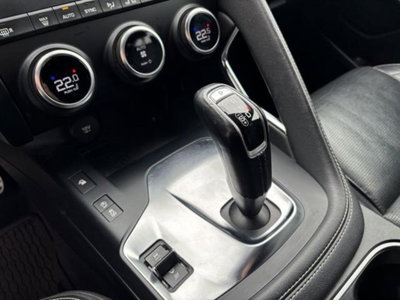 Jaguar E-Pace 2.0D 180 CV AWD aut. R-Dynamic SE (11)