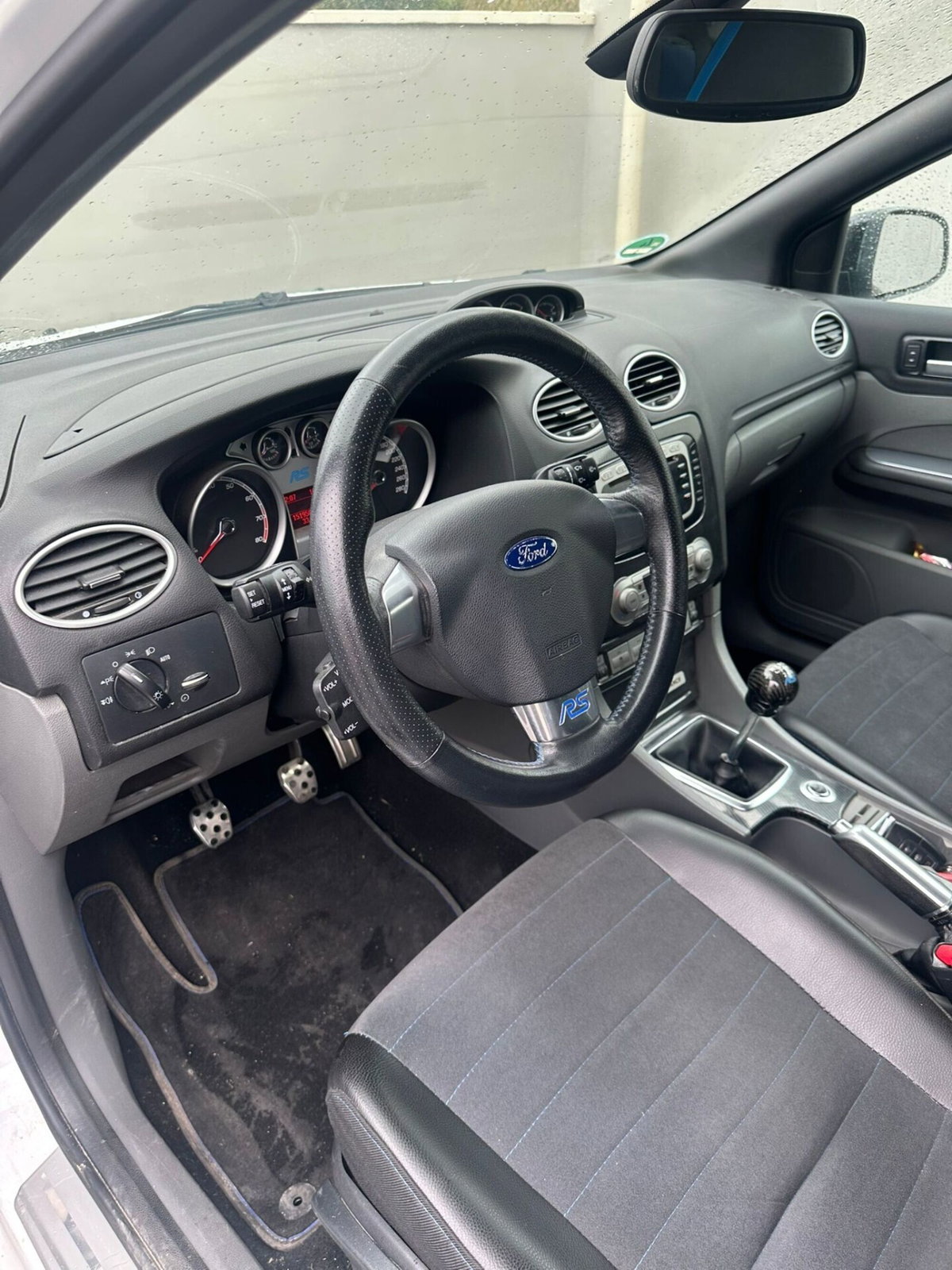 Ford Focus 2.5T (225CV) 3p. ST (8)