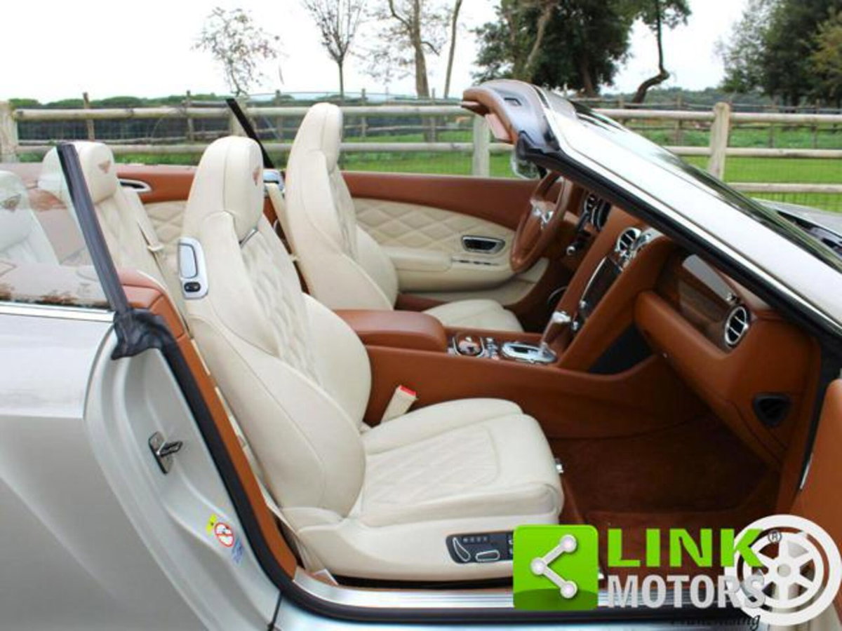 Bentley Continental GTC Continental GTC V8 S (12)