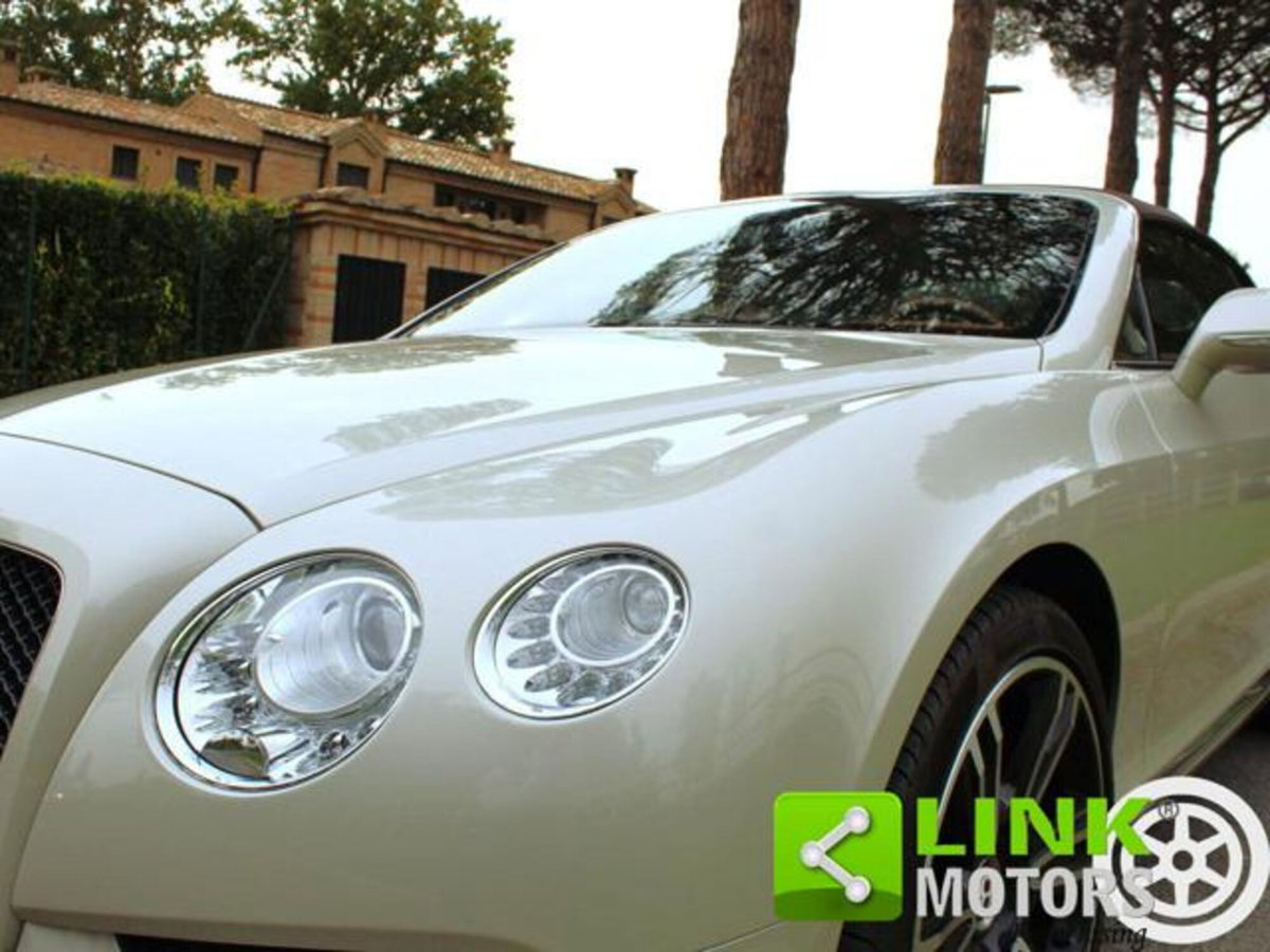Bentley Continental GTC Continental GTC V8 S (16)