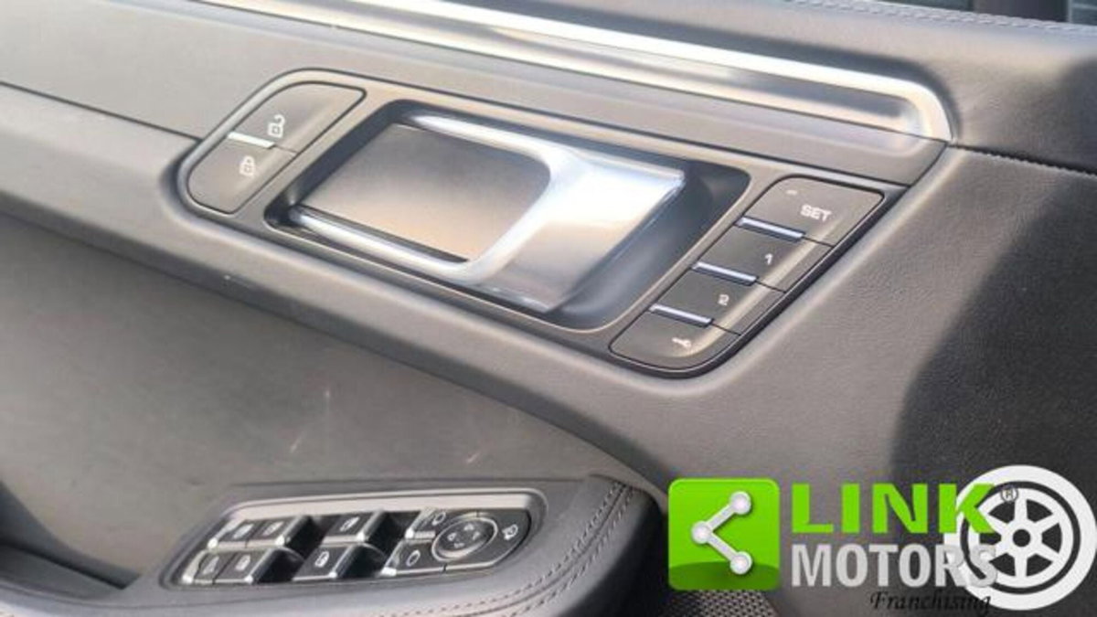 Porsche Macan 2.0 T 265cv pdk (17)
