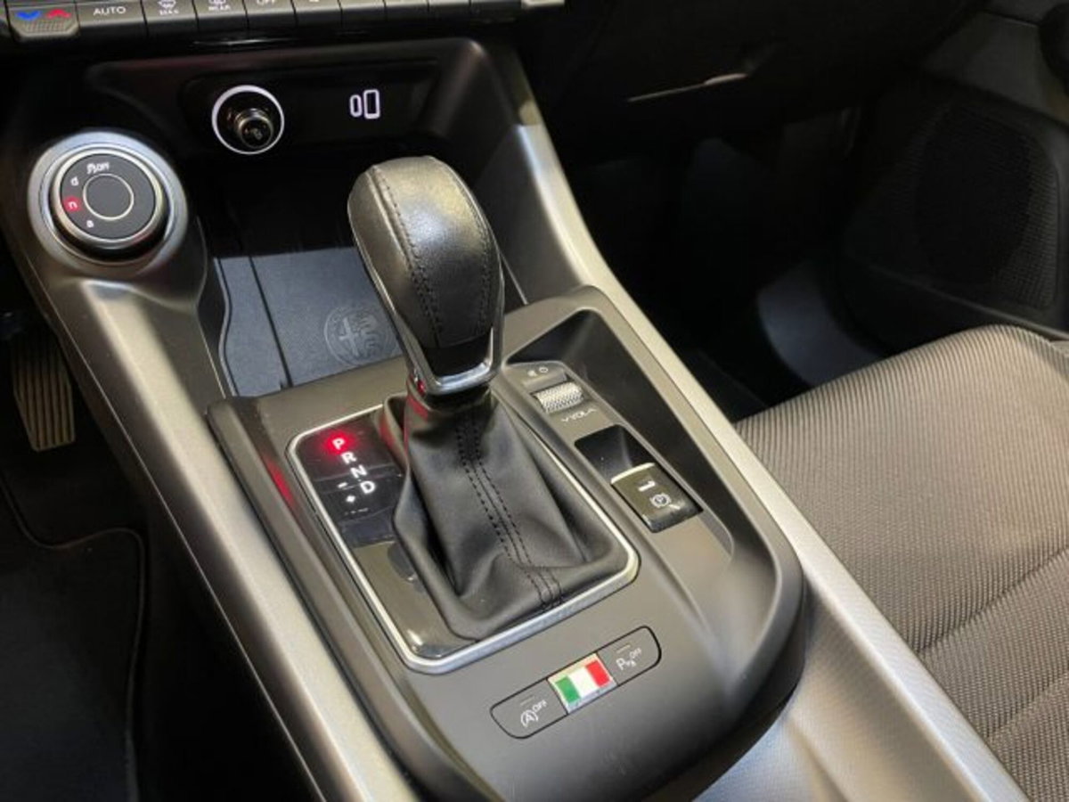Alfa Romeo Tonale 1.6 Sprint 130cv tct6 (8)