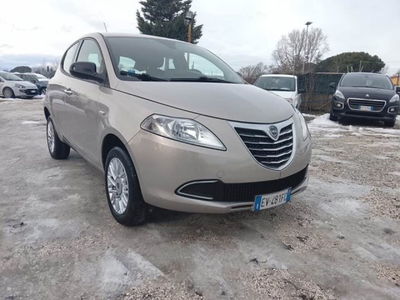 Lancia Ypsilon 0.9 TwinAir 85 CV 5 porte Metano Ecochic Gold usata
