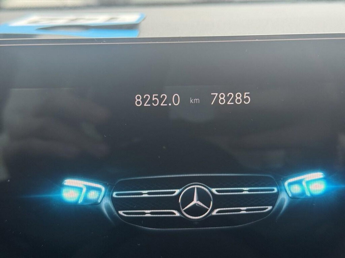 Mercedes-Benz GLB 200 d Business Extra auto 7p.ti (9)