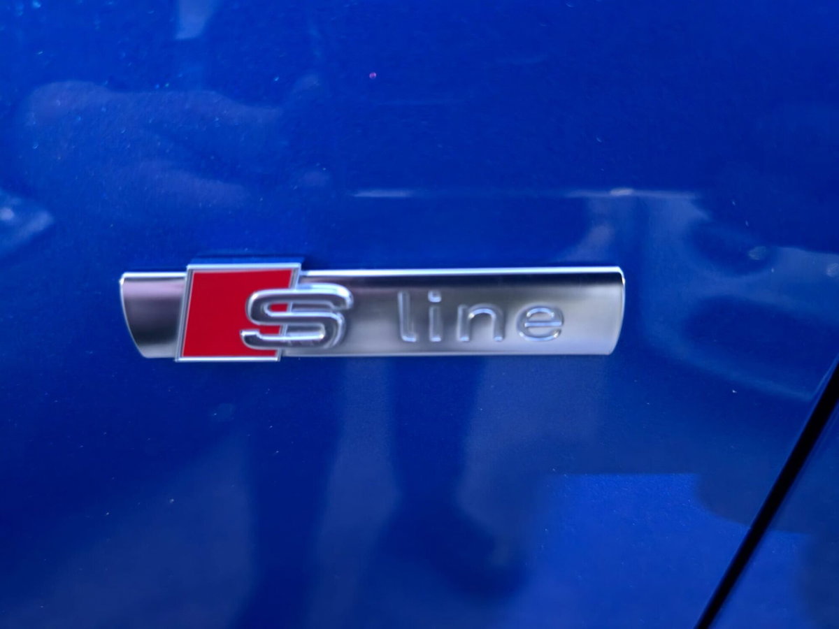 Audi Q2 Q2 30 TDI S line Edition (9)