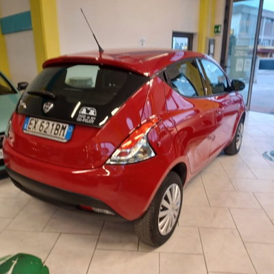 Lancia Ypsilon 0.9 TwinAir 85 CV 5 porte Metano Ecochic Elefantino (14)