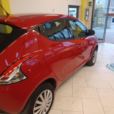 Lancia Ypsilon 0.9 TwinAir 85 CV 5 porte Metano Ecochic Elefantino (20)