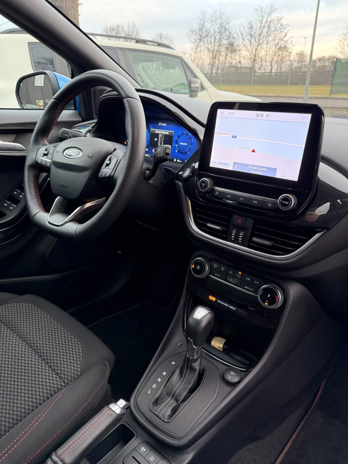 Ford Puma 1.0 EcoBoost Hybrid 125 CV S&S aut. ST-Line X (15)