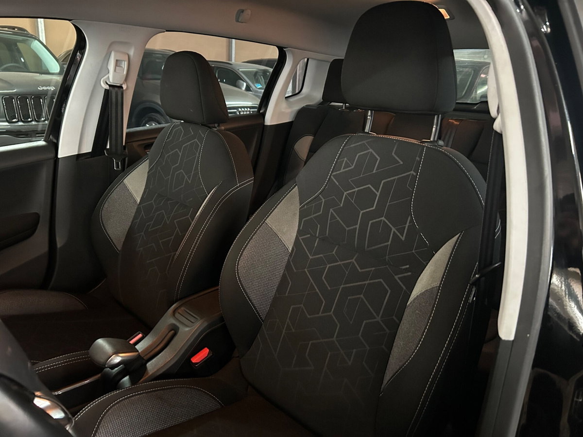 Peugeot 2008 VTi 82CV Allure (16)