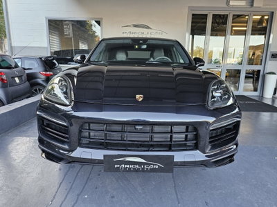 Porsche Cayenne Coupé 3.0 V6 (2)