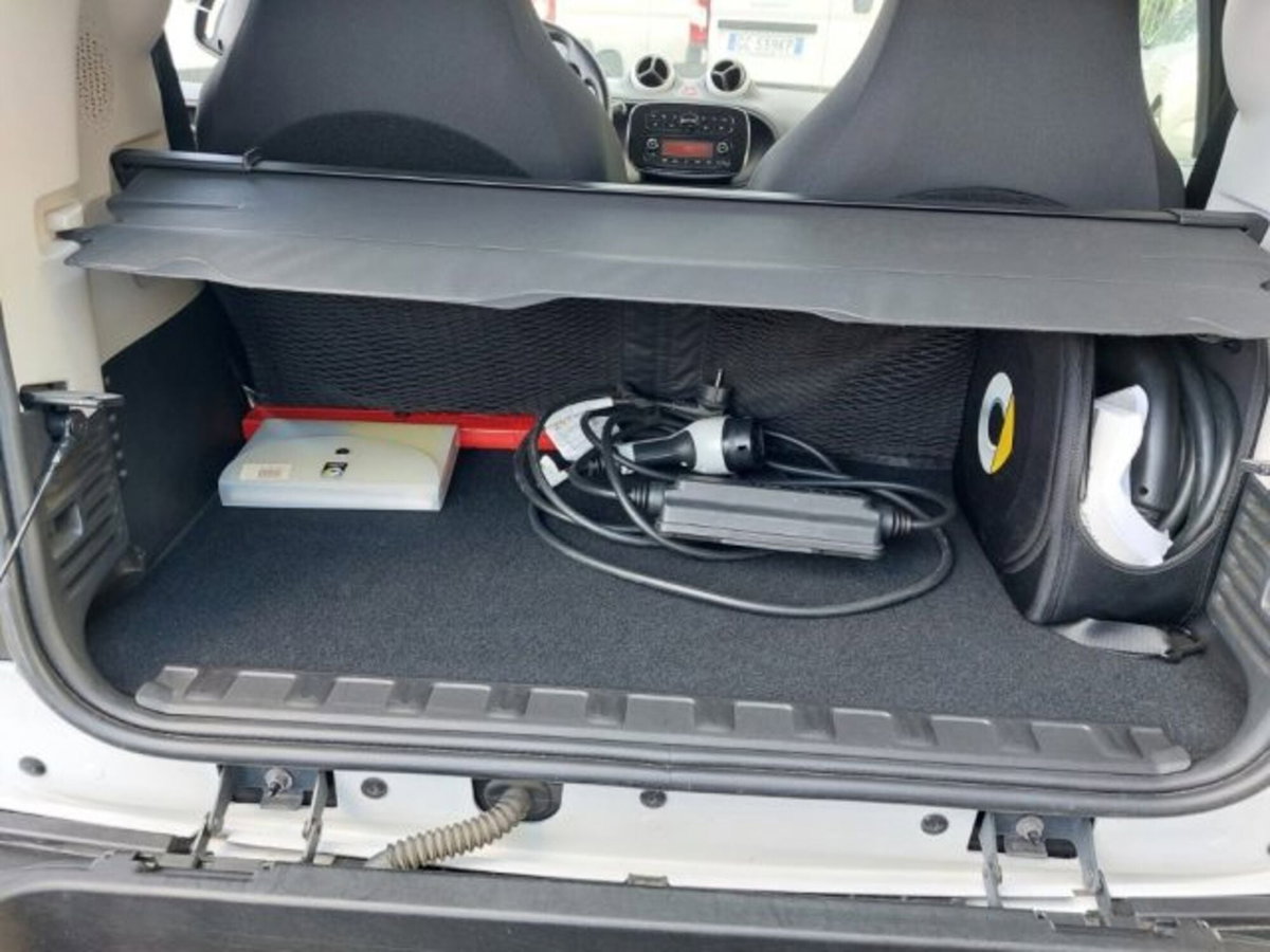 smart Fortwo EQ Bluedawn (22kW) (14)