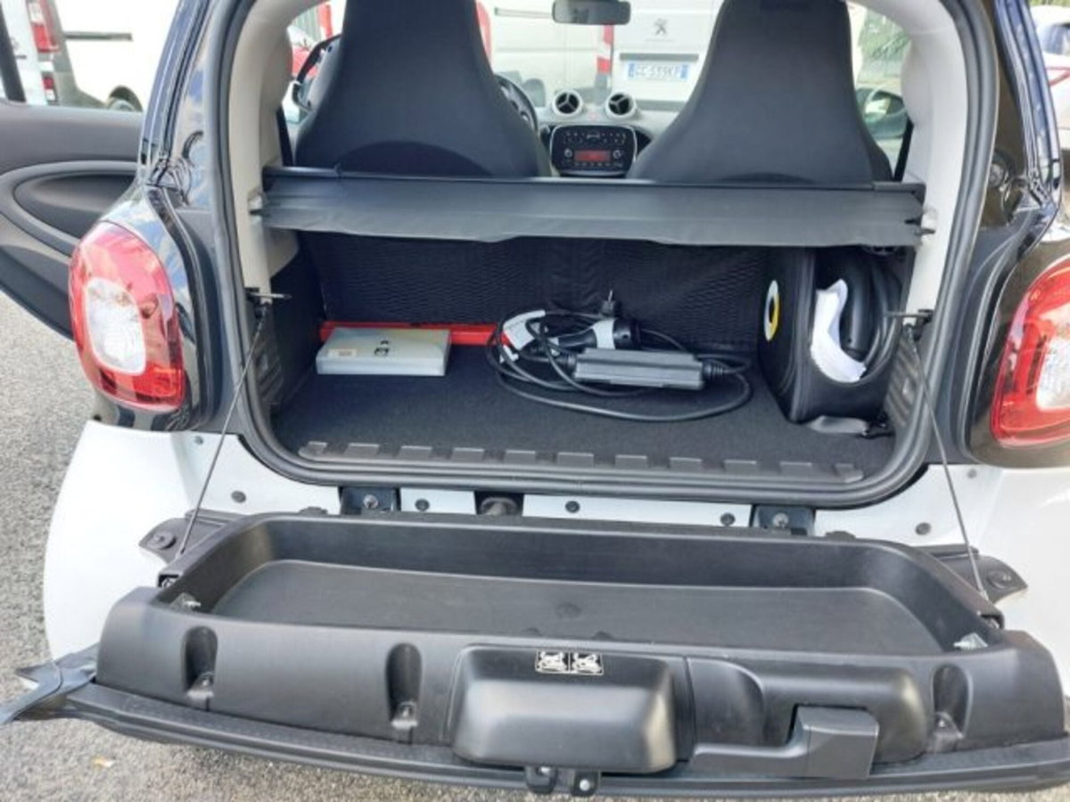 smart Fortwo EQ Bluedawn (22kW) (15)
