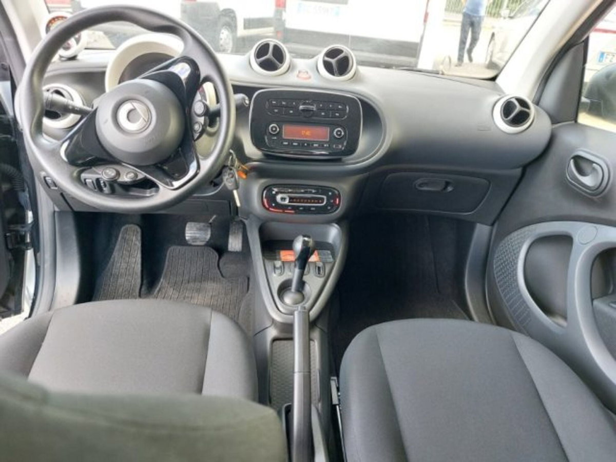smart Fortwo EQ Bluedawn (22kW) (16)