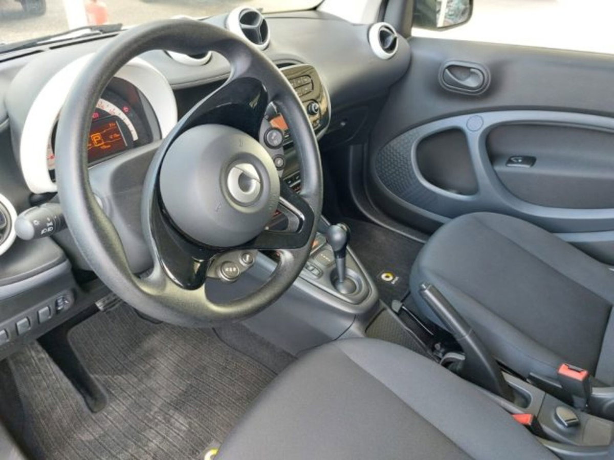 smart Fortwo EQ Bluedawn (22kW) (9)