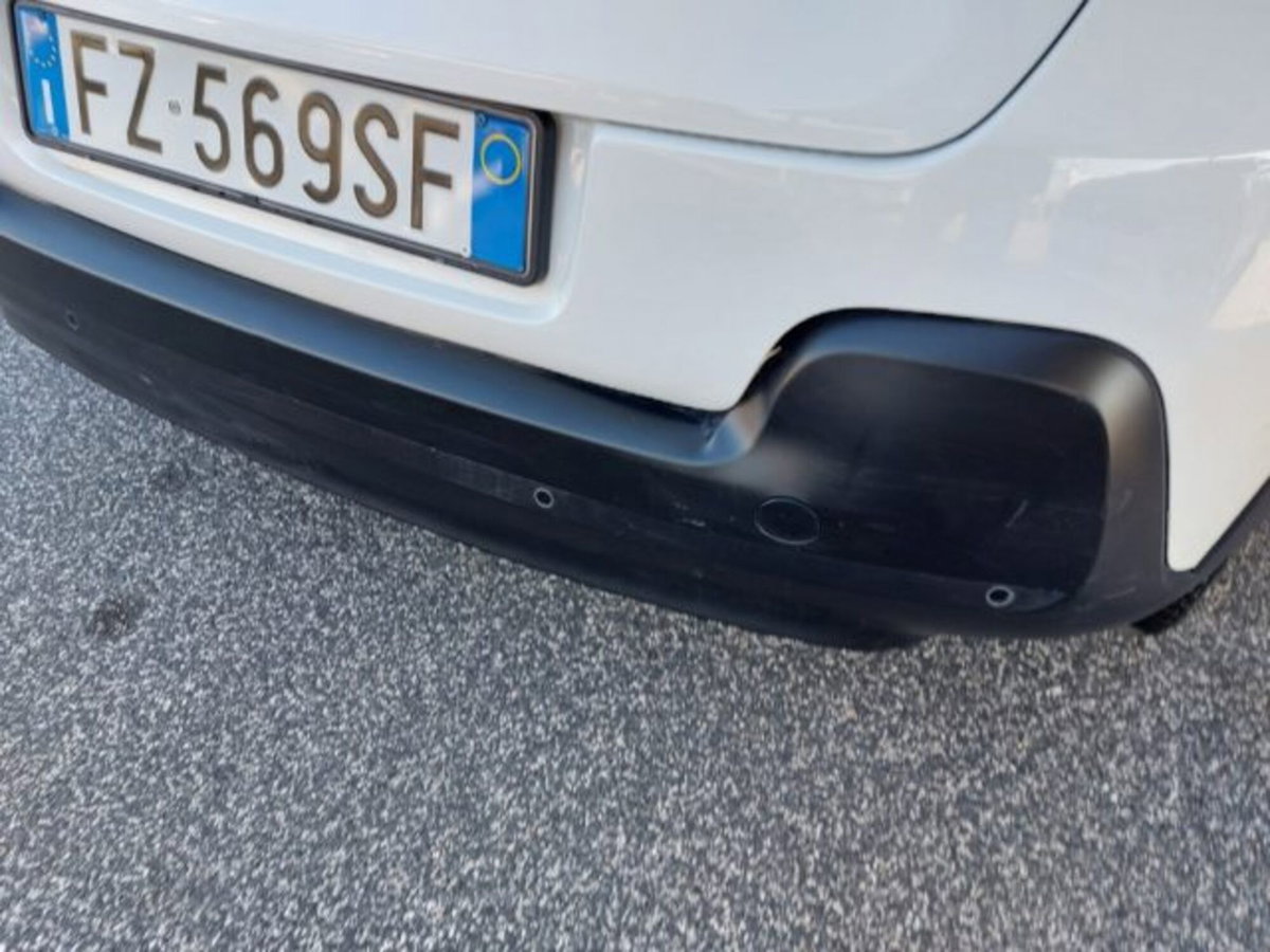 Citroen C3 BlueHDi 100 S&S Van Feel (12)