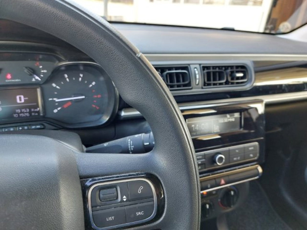 Citroen C3 BlueHDi 100 S&S Van Feel (16)