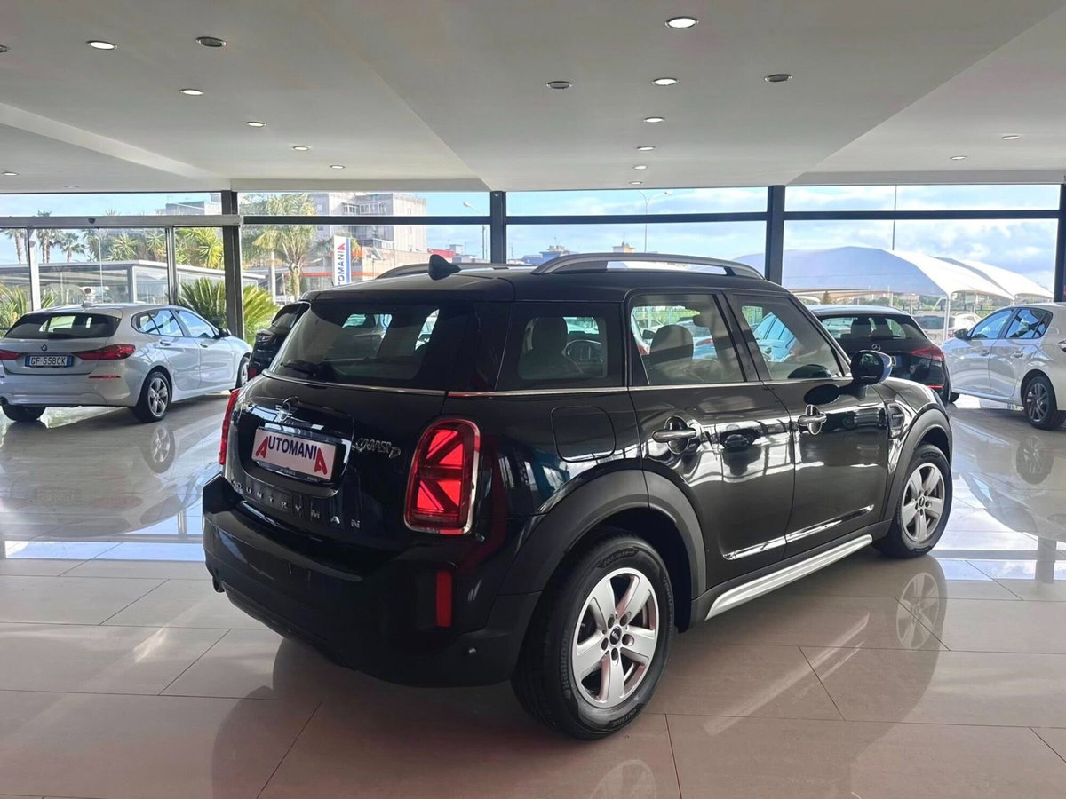 MINI Mini Countryman 2.0 Cooper D Essential Countryman (3)