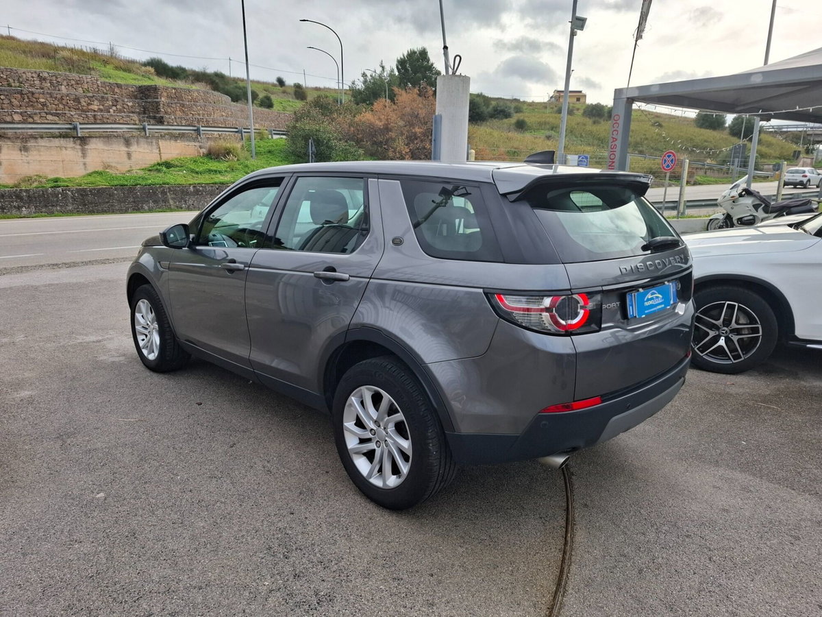 Land Rover Discovery Sport 2.0 TD4 150 CV SE (4)