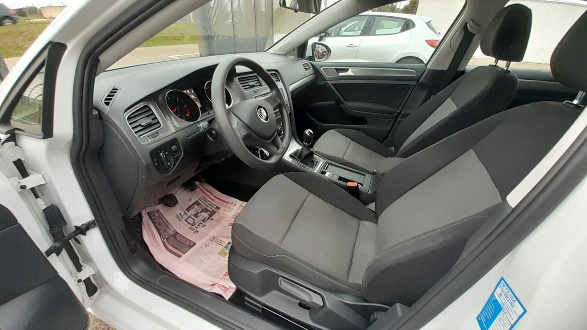 Volkswagen Golf 1.6 TDI 90 CV 5p. Trendline BlueMotion Technology (13)