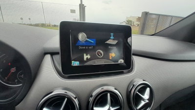 Mercedes-Benz Classe B 180 d Premium (18)