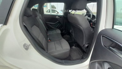 Mercedes-Benz Classe B 180 d Premium (6)