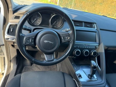 Jaguar E-Pace 2.0D 180 CV AWD aut. (11)