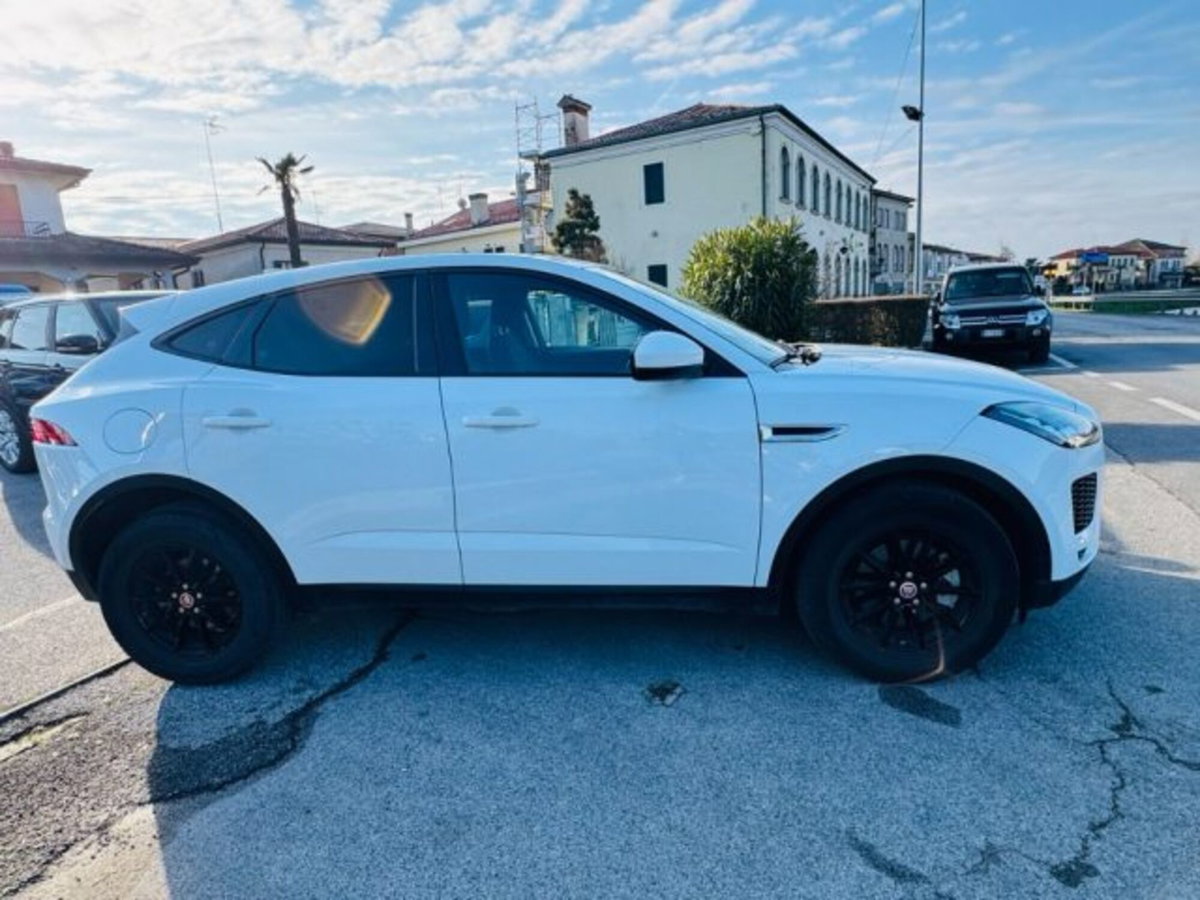 Jaguar E-Pace 2.0D 180 CV AWD aut. (6)