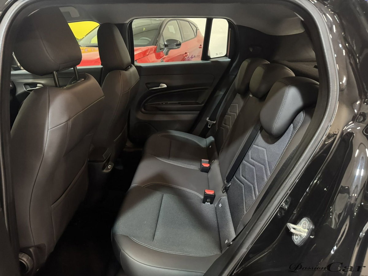 Jeep Avenger 1.2 turbo Altitude fwd 100cv (9)