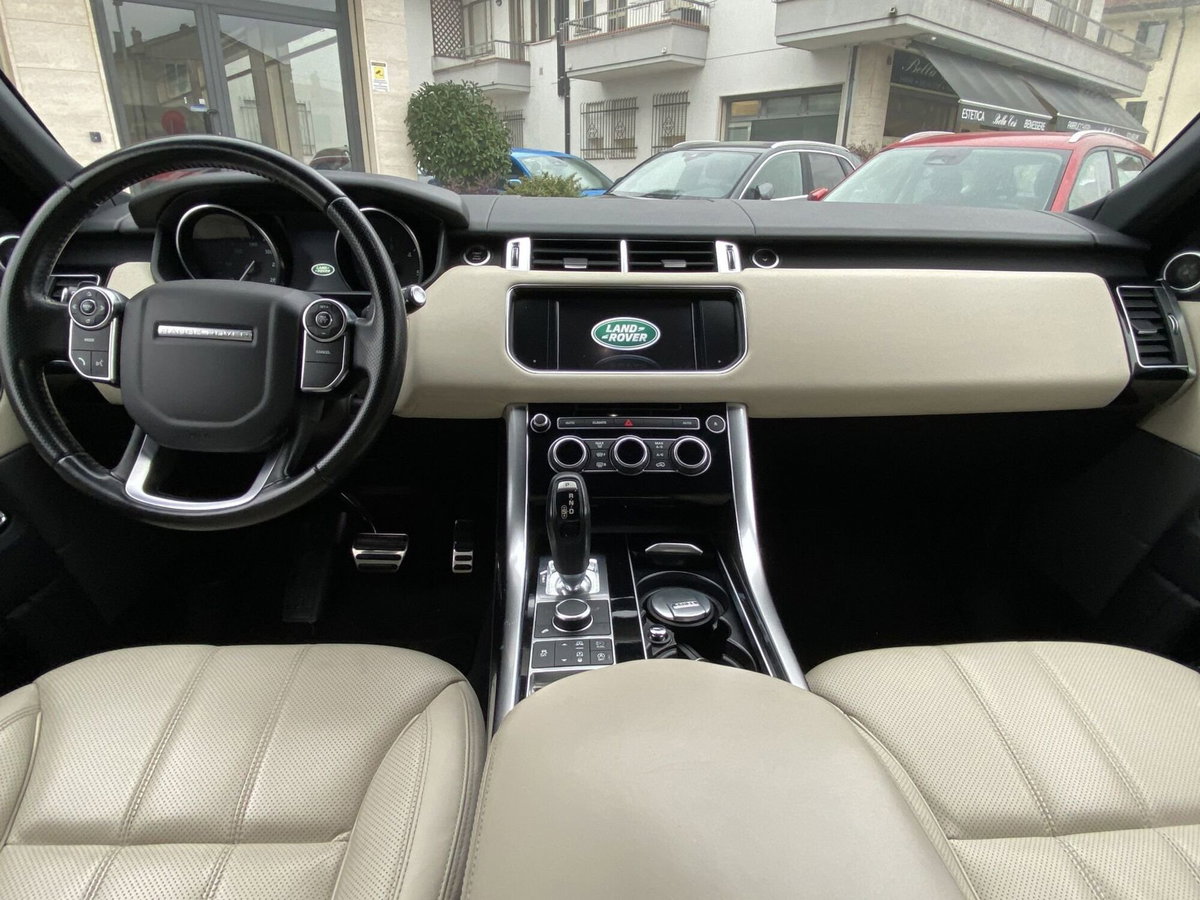 Land Rover Range Rover 3.0 TDV6 HSE (13)
