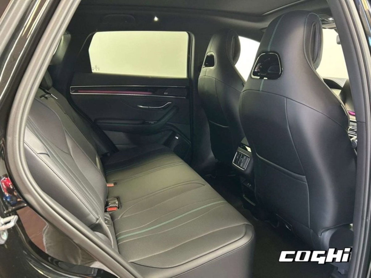 Byd Seal U DM-i 1.5 phev Design awd (8)