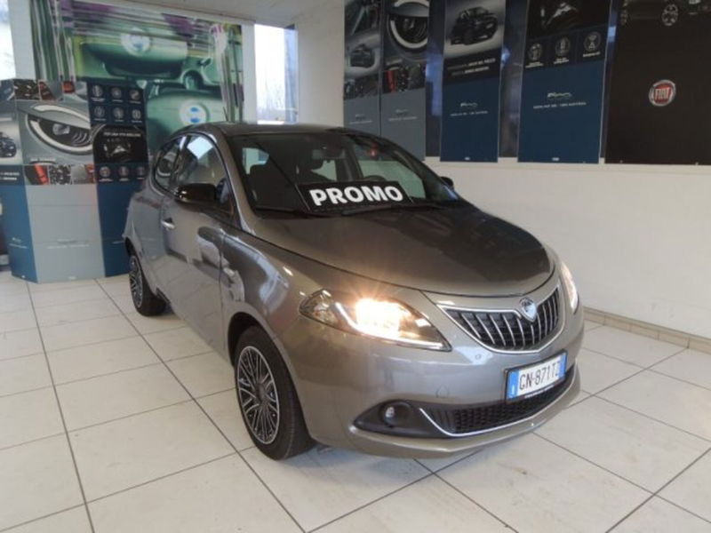 Lancia Ypsilon 1.0 FireFly 5 porte S&S Hybrid Gold Plus