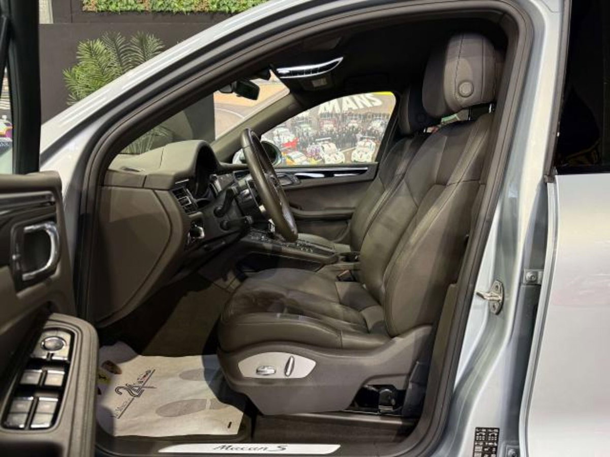 Porsche Macan S (9)