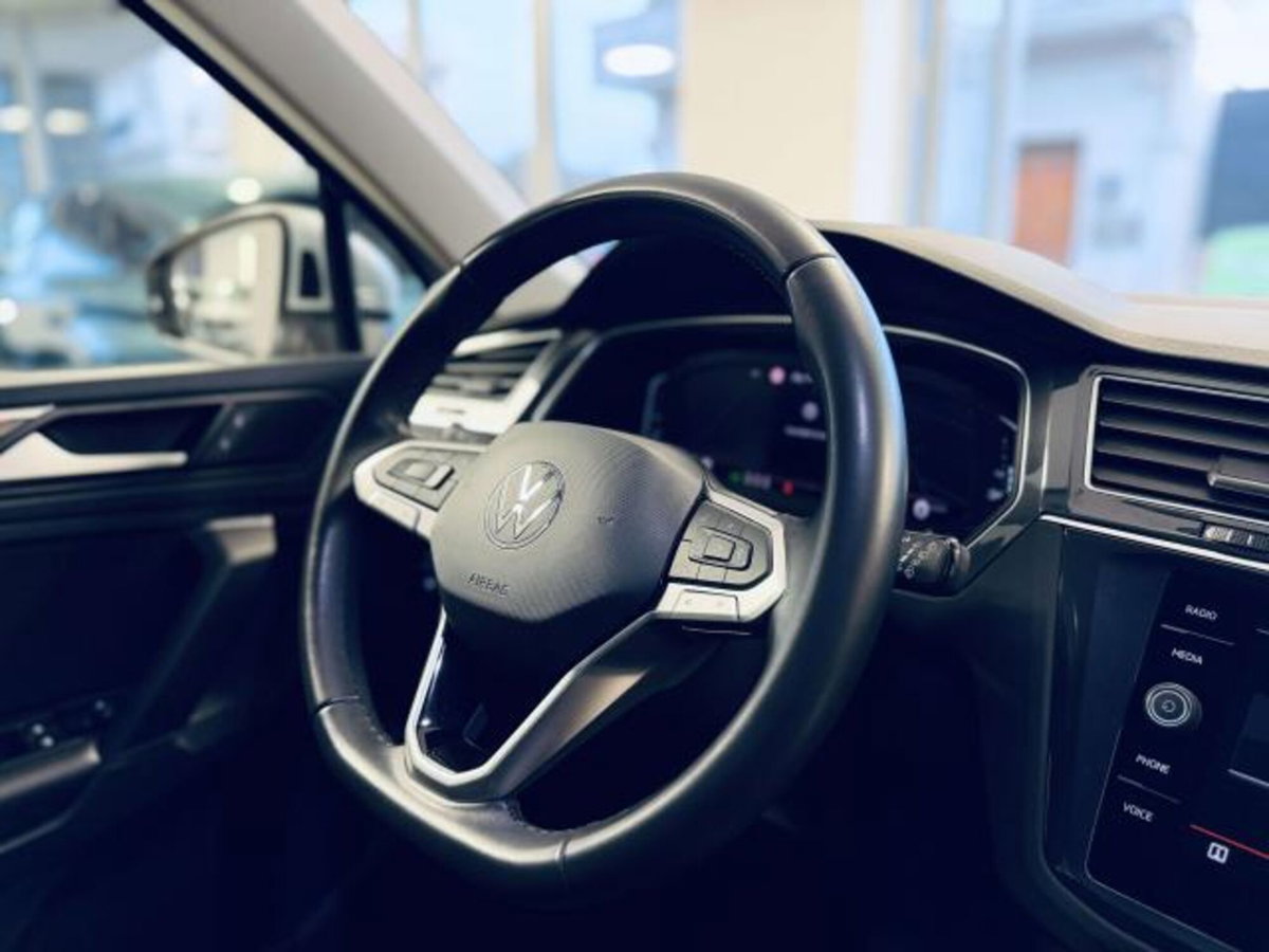Volkswagen Tiguan 2.0 tdi Elegance 150cv dsg (13)