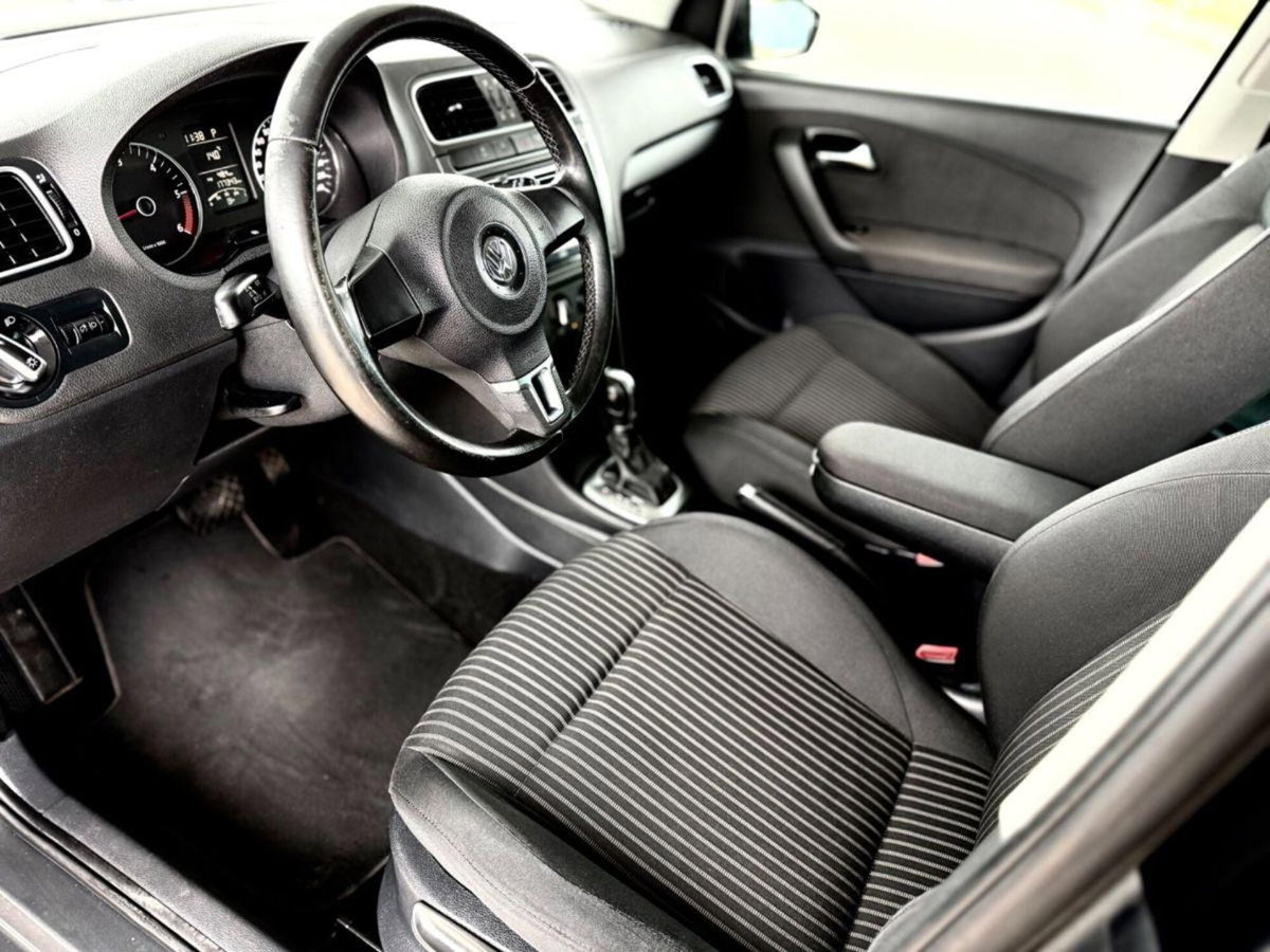 Volkswagen Polo 1.6 TDI 90CV DPF DSG 5 porte Highline (10)