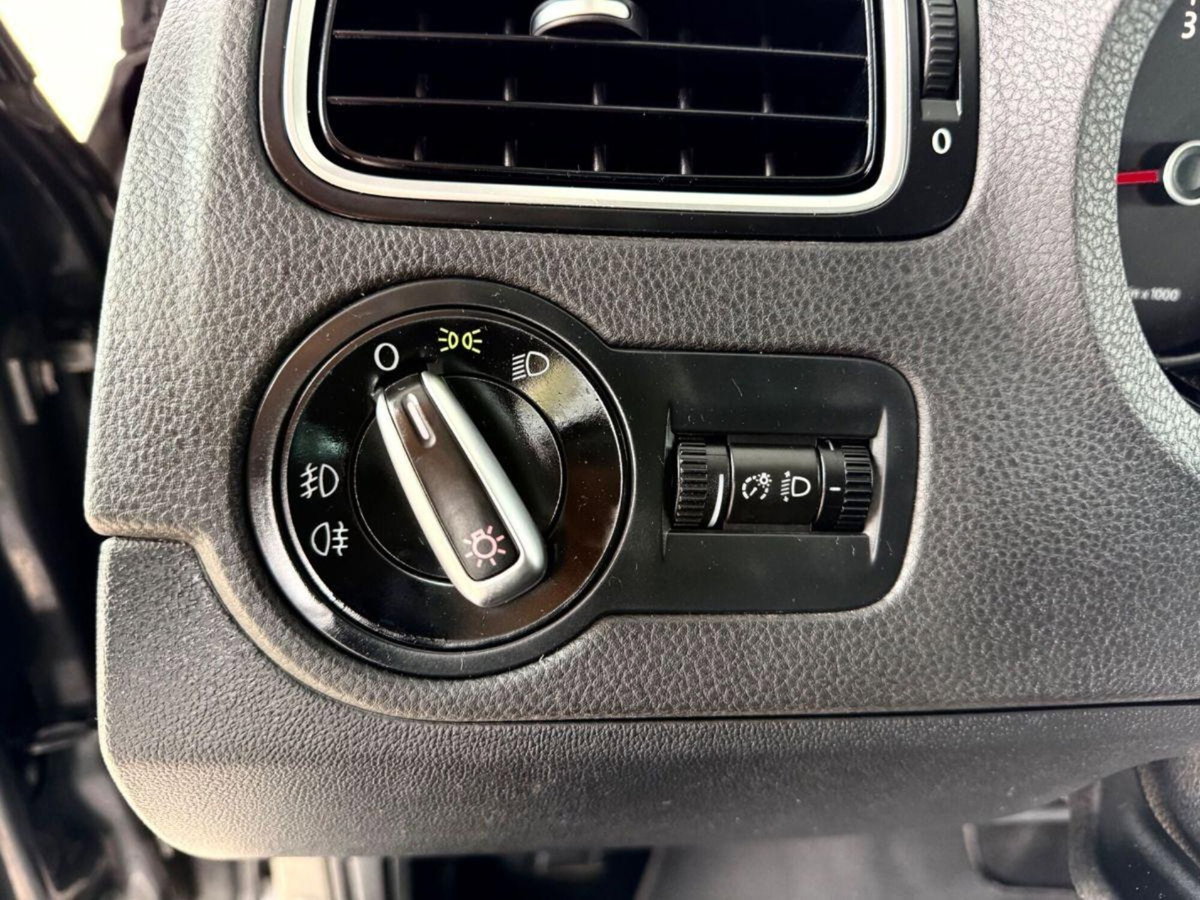 Volkswagen Polo 1.6 TDI 90CV DPF DSG 5 porte Highline (12)