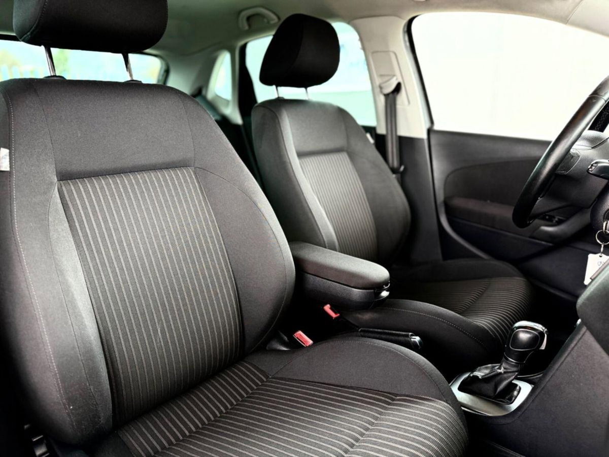 Volkswagen Polo 1.6 TDI 90CV DPF DSG 5 porte Highline (13)
