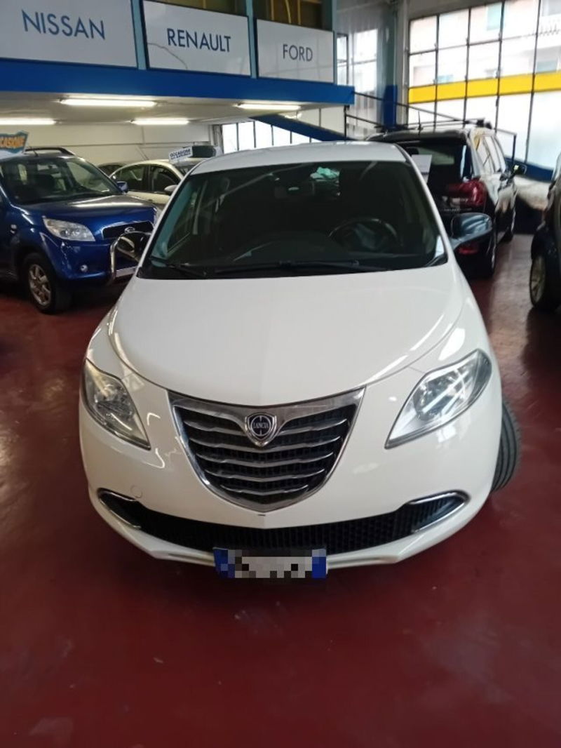 Lancia Ypsilon 1.2 69 CV 5 porte Gold