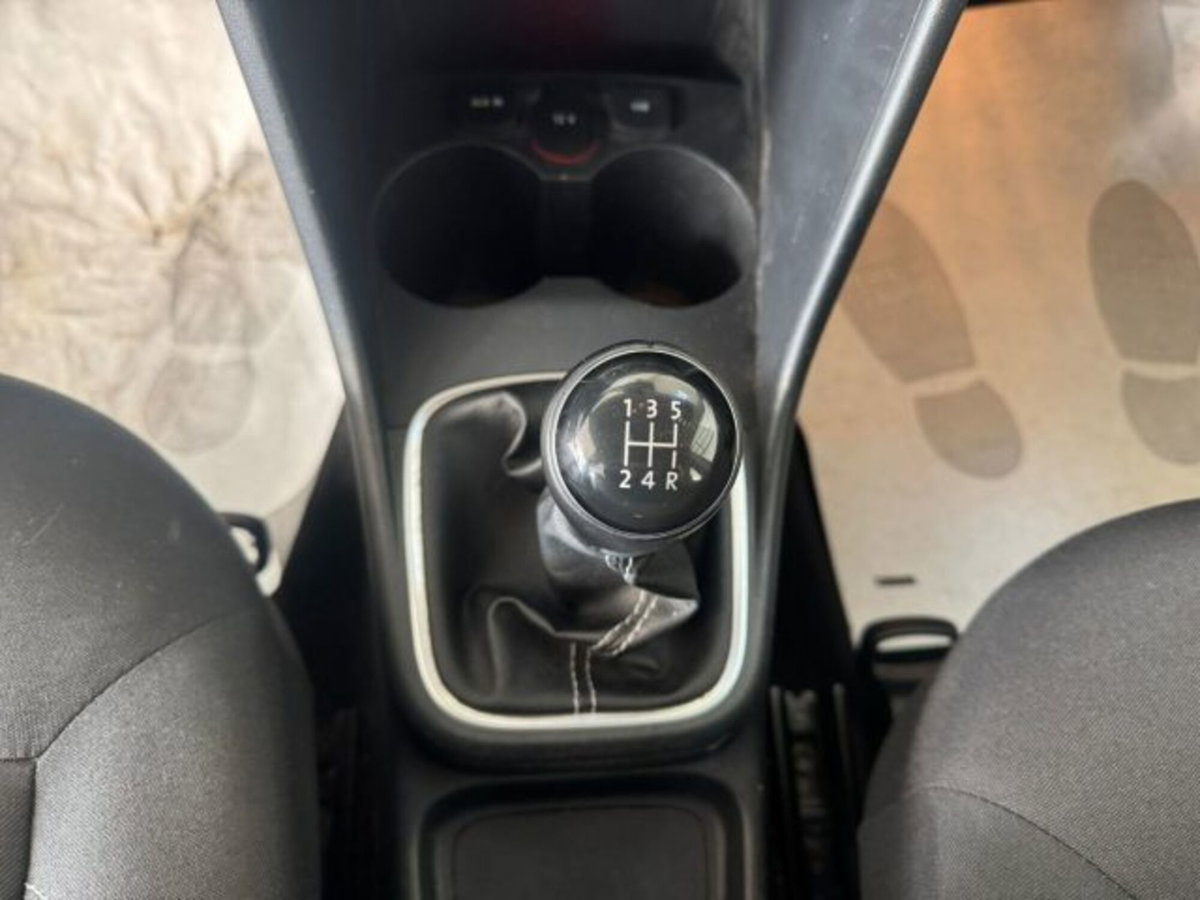 Volkswagen Polo 1.0 MPI 5p. Trendline (14)