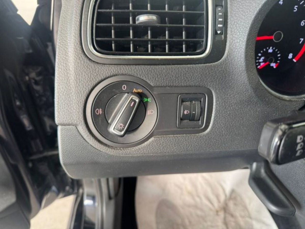 Volkswagen Polo 1.0 MPI 5p. Trendline (17)