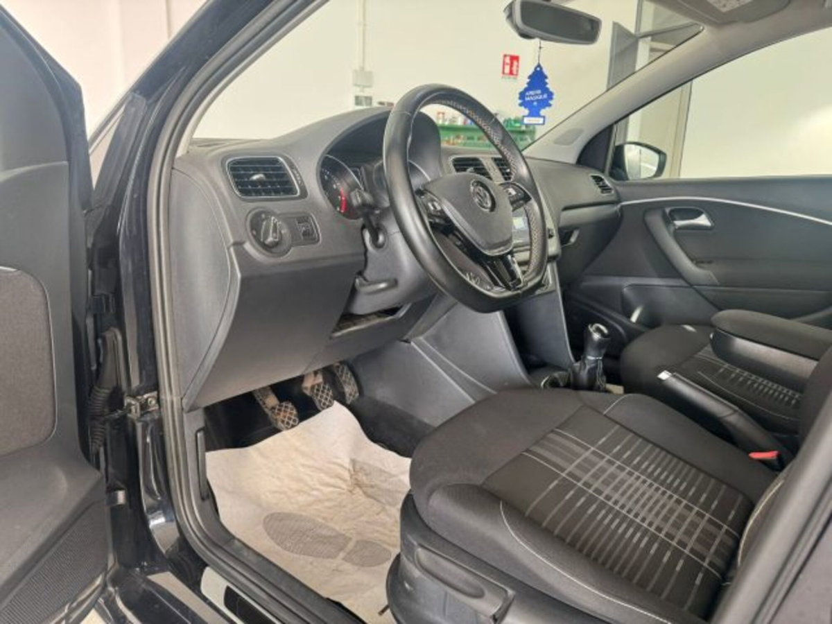 Volkswagen Polo 1.0 MPI 5p. Trendline (9)
