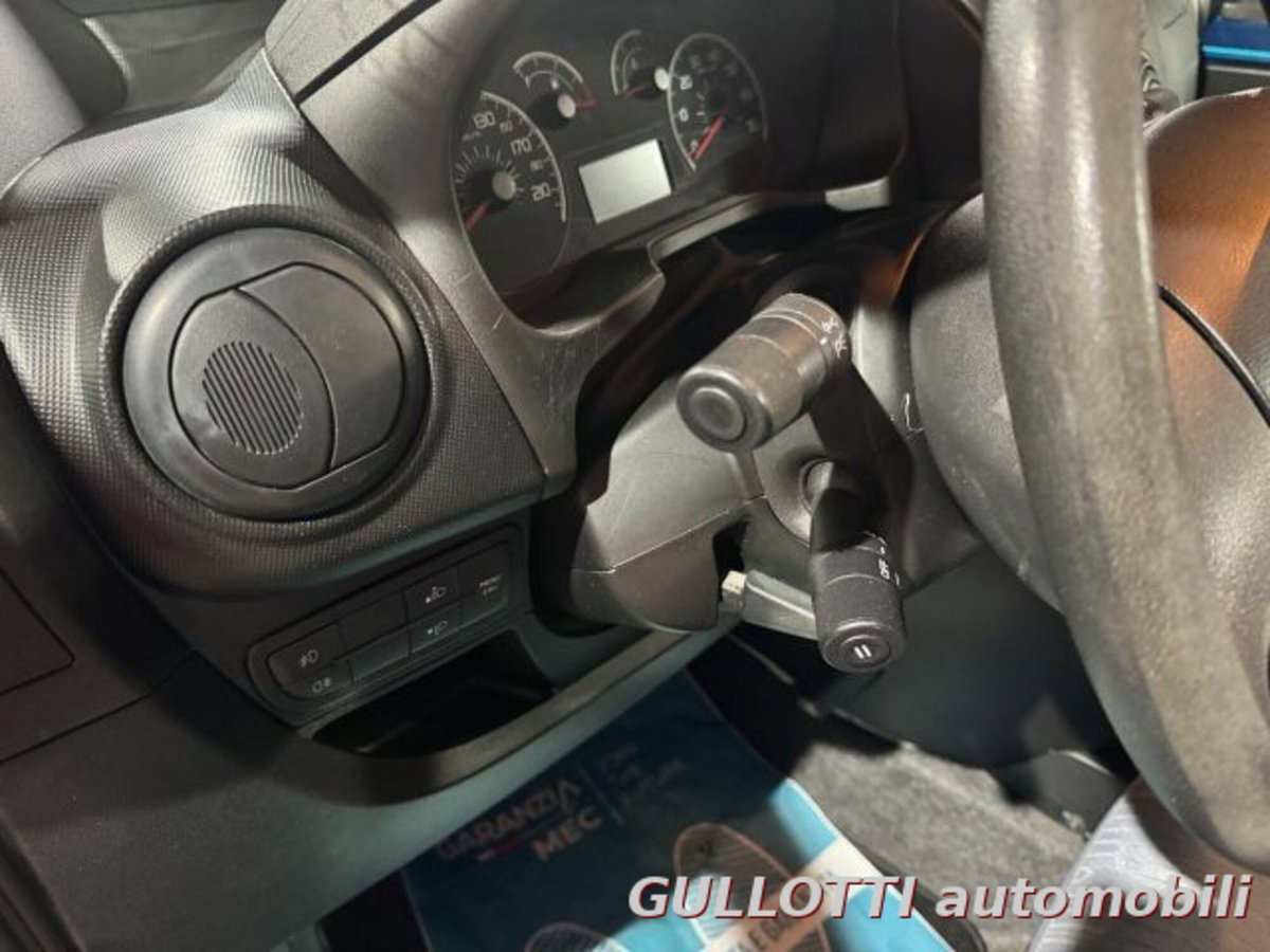 Peugeot Bipper 1.3 HDi 75 FAP Stop&Start Outdoor (12)