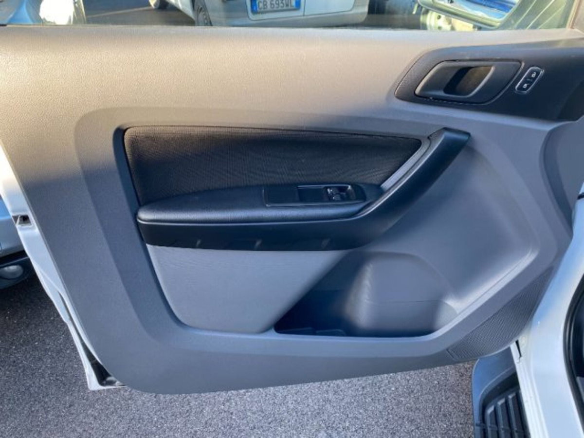 Ford Ranger Pick-up Ranger 2.0 TDCi Super Cab XL 4 posti (18)