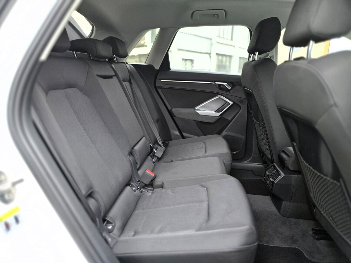 Audi Q3 Sportback 35 TDI quattro S tronic S line edition (14)