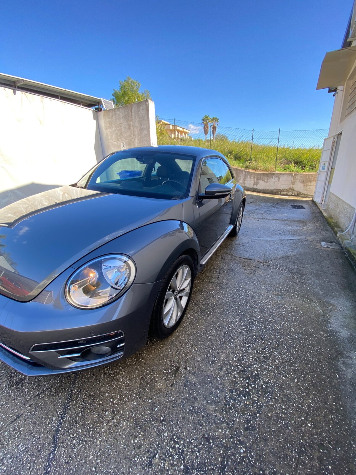 Volkswagen Maggiolino 2.0 TDI Design BlueMotion Technology (4)