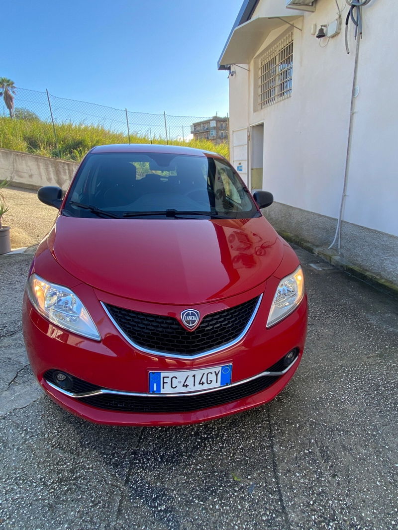 Lancia Ypsilon 1.2 69 CV 5 porte Silver